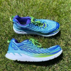 HOKA One One Clifton 4